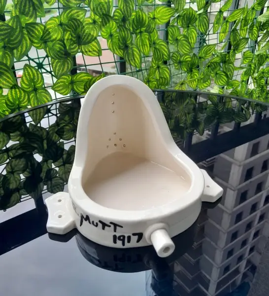 მარსელ დიუშანის პისუარი - საფერფლე